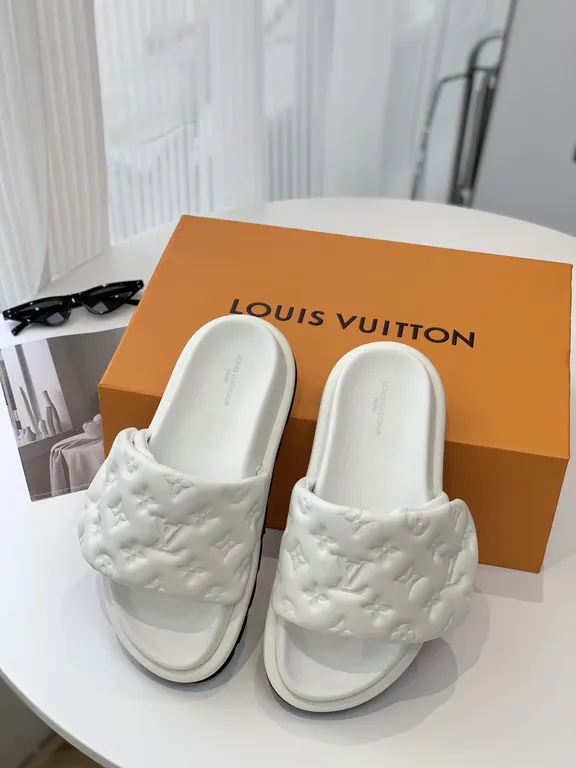 Louis Vuitton Shoe 